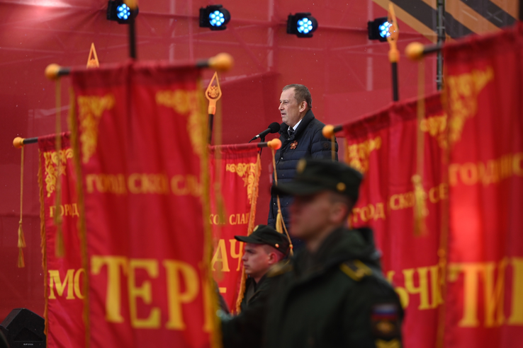 Дом, озаренный Победой!